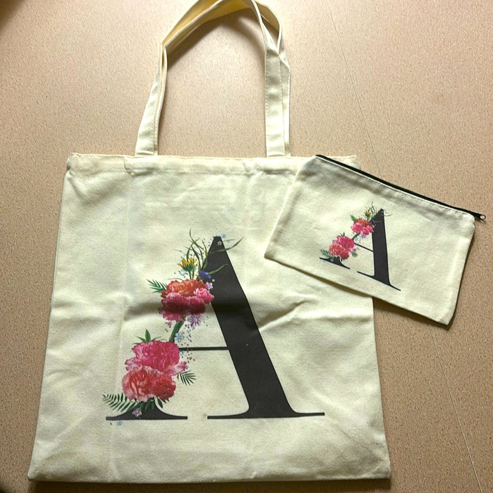 NWOT canvas A tote with matching zipper bag